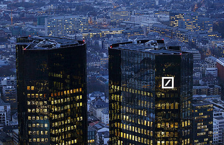 Здание Deutsche Bank во Франкфурте, Германия.