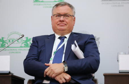 Андрей Костин.