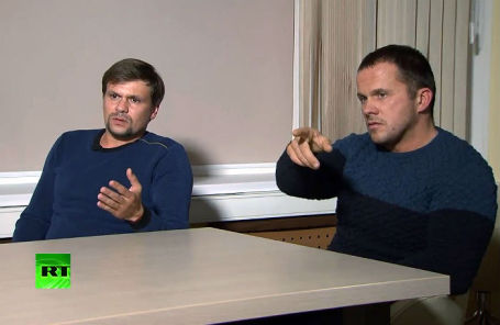 Руслан Боширов и Александр Петров во время интервью главному редактору телеканала RT Маргарите Симоньян.