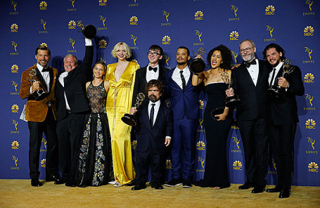 Съемочная группа сериала на церемонии вручения премии «Эмми».