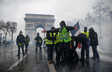 Акция протеста в Париже, Франция.