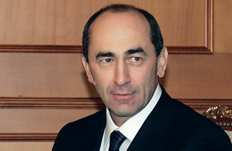 Роберт Кочарян.
