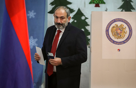 Исполняющий обязанности премьер-министра Армении Никол Пашинян.