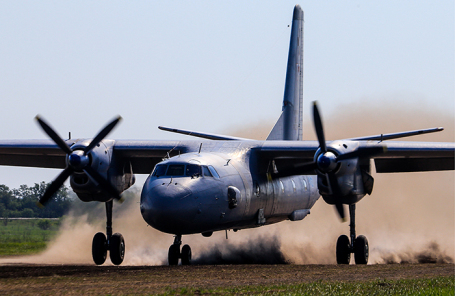 Ан-26.