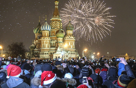 Новогодний салют на Красной площади.