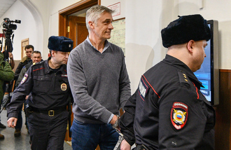 Майкл Калви.