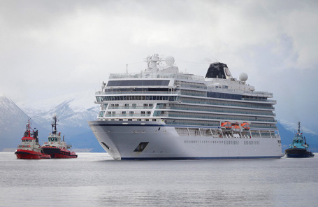 Круизный лайнер Viking Sky.