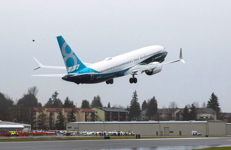 Boeing 737 MAX 8 во время тестового полета.