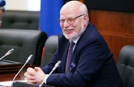 Председатель Совета при президенте РФ по развитию гражданского общества и правам человека Михаил Федотов.