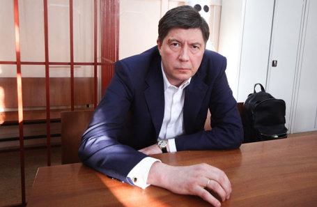 Избрание в Басманном суде меры пресечения в отношении мажоритарного акционера банка «Югра» Алексея Хотина, подозреваемого в растрате.