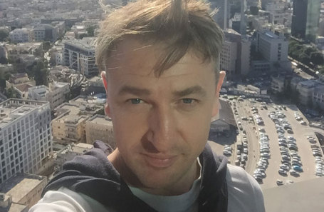 Дмитрий Навоша.