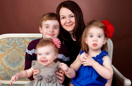 Богдана Осипова с детьми.