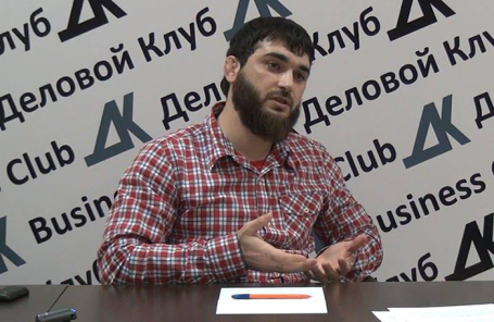 Абдулмумин Гаджиев.