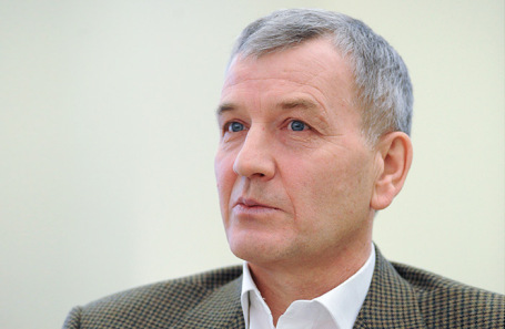 Сергей Петров.