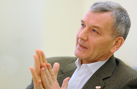 Сергей Петров.