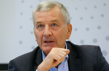 Сергей Петров.