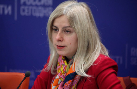 Анна Цфасман.