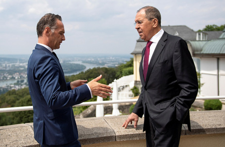 https://cdn.bfm.ru/news/maindocumentphoto/2019/07/19/lavrov.jpg