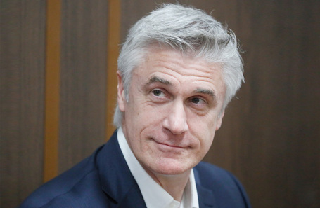 Майкл Калви.