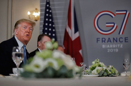 Президент США Дональд Трамп на саммите G7 в Биаррице.