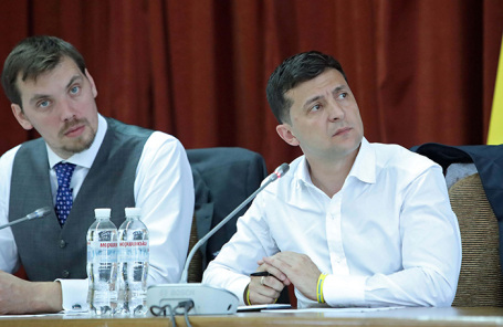 Алексей Гончарук и Владимир Зеленский (слева направо).