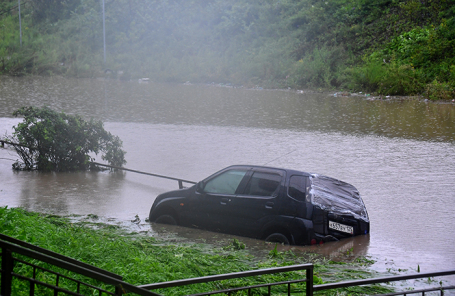 Последствия ливней во Владивостоке.