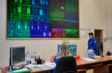 Работа комплекса районной тепловой станции в Москве.