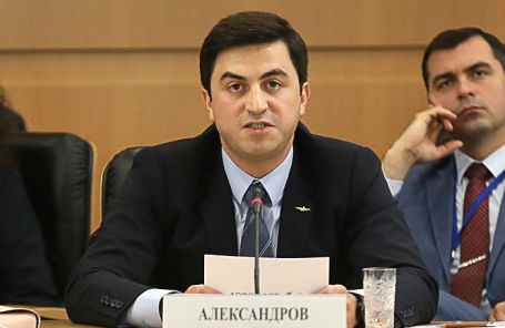 Владимир Александров.