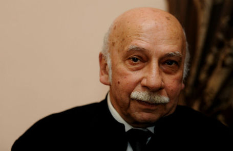 Композитор Гия Канчели.