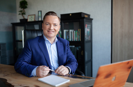 Денис Бурлаков.