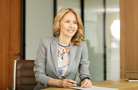 Надия Черкасова.