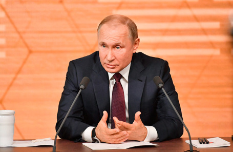 Владимир Путин на пресс-конференции.