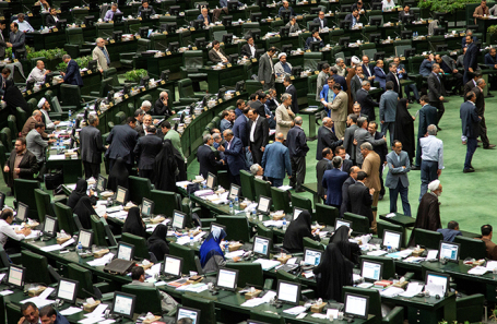 Сессия иранского парламента в Тегеране.