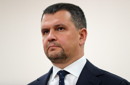 Максим Акимов.