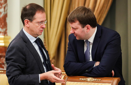 Владимир Мединский и Максим Орешкин (слева направо).