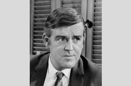 Джек Бернс.