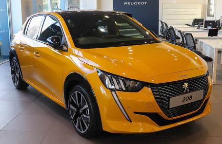 Peugeot 208.