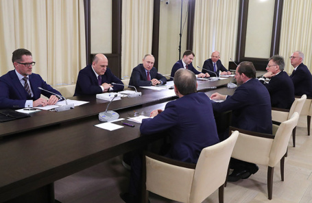 Владимир Путин на встрече с инвесторами в Ново-Огареве.