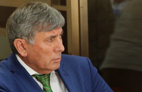 Дагир Хасавов.