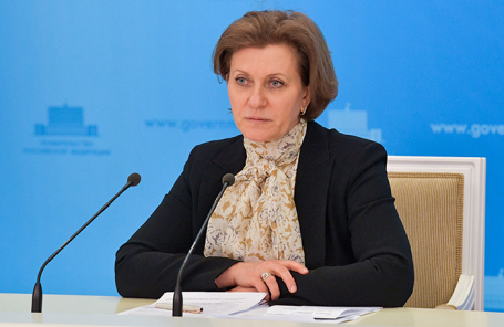 Анна Попова.