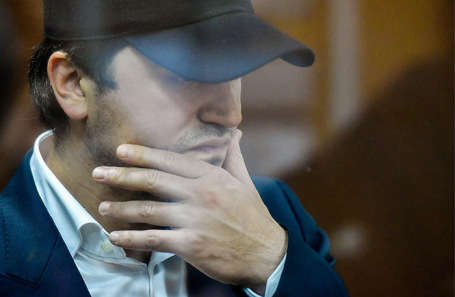 Владимир Александров.