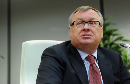 Андрей Костин.