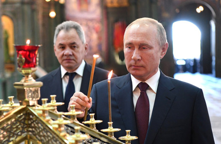 Президент России Владимир Путин и министр обороны Сергей Шойгу.