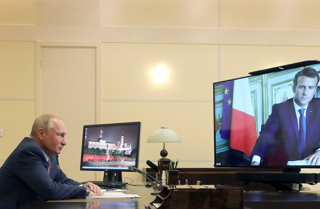 Владимир Путин и Эммануэль Макрон.