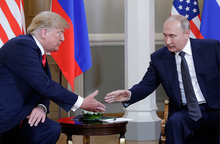 Дональд Трамп и Владимир Путин. Архив.