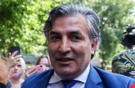 Адвокат Эльман Пашаев.