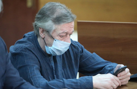 Михаил Ефремов.