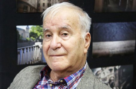 Виталий Аксенов.