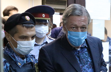 Михаил Ефремов во время оглашения приговора.