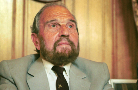 Джордж Блейк, 2001 год.